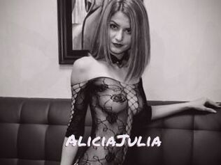 AliciaJulia