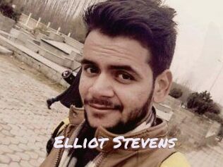 Elliot_Stevens