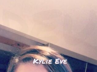 Kylie_Eve