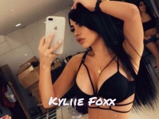 Kyliie_Foxx