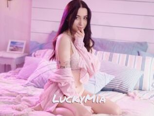 LuckyMia