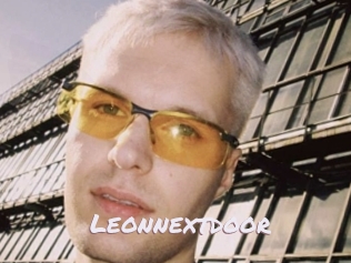 Leonnextdoor