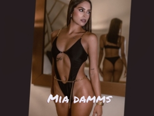 Mia_damms