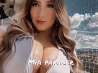 Mia_parcker