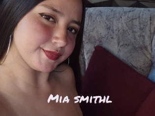 Mia_smithl