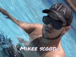 Mikee_scooth