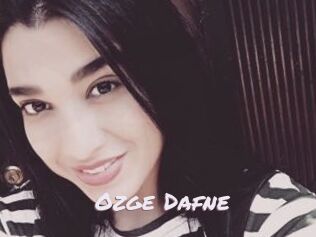 Ozge_Dafne