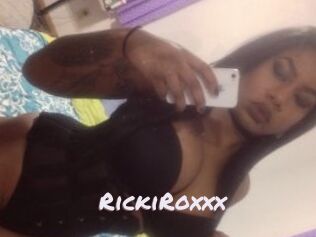 RickiRoxxx