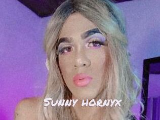 Sunny_hornyx